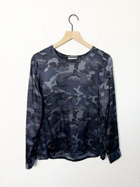 Equipment Femme Gray Camo Silk Long Sleeve Blouse Womens Pullover Top Size S